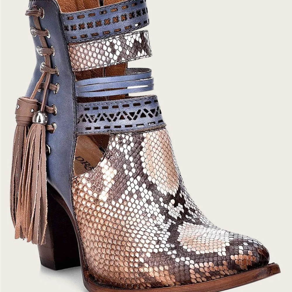 Cuadra python boots size 9